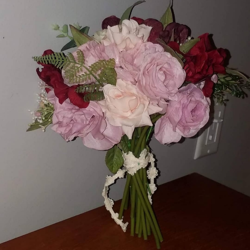 Custom Floral Accessories Mystery Bundle - Picture 3 of 16